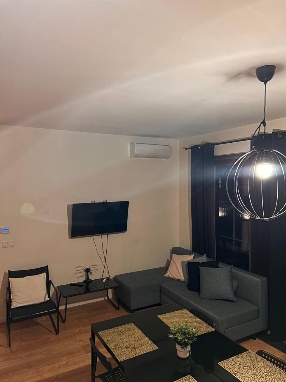 Cosy Apart - Ksiecia Witolda Street - Nice View - Parking Place