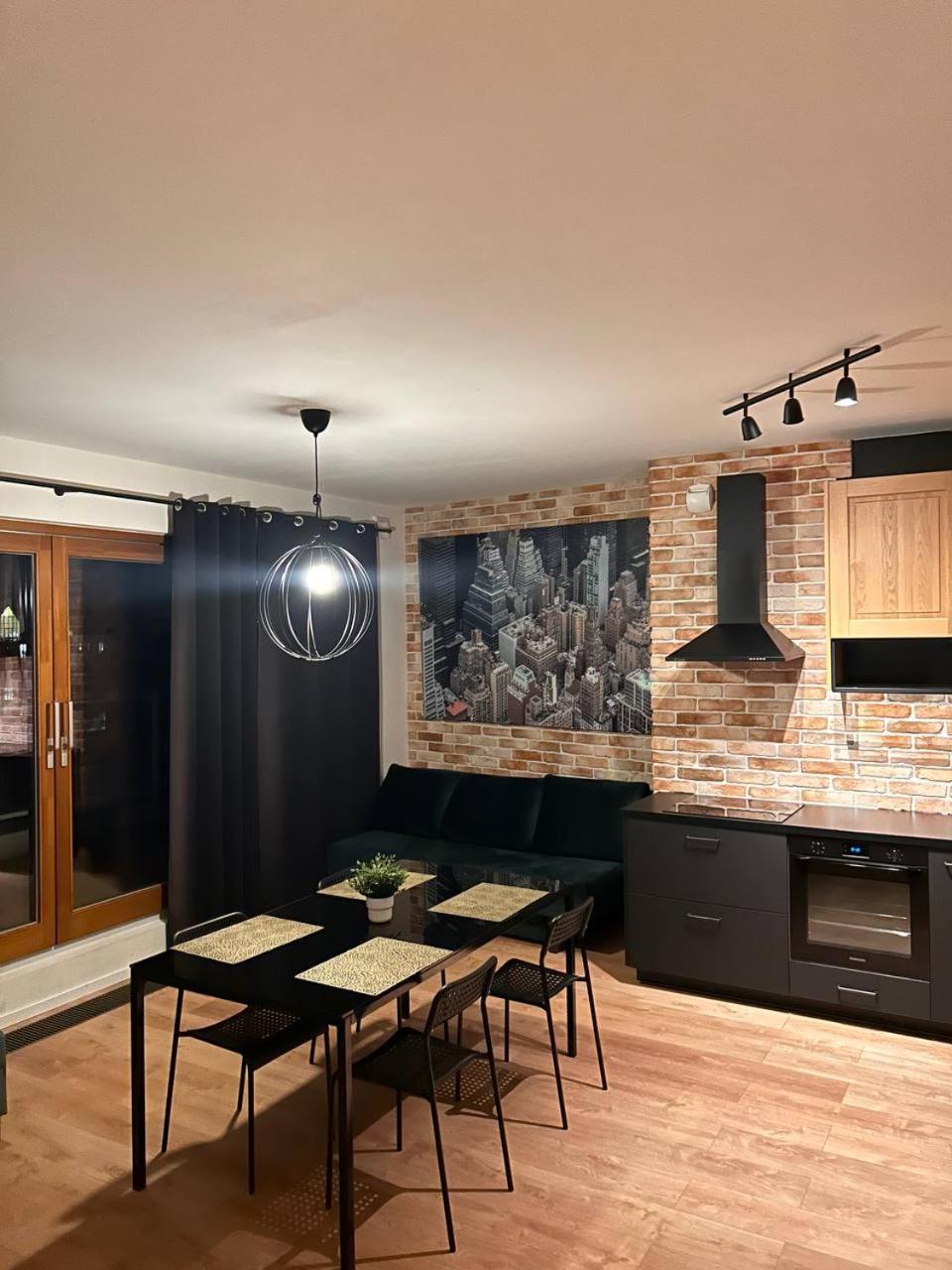 Apartment Cosy Apart - Ksiecia Witolda Street - Nice View - Parking Place